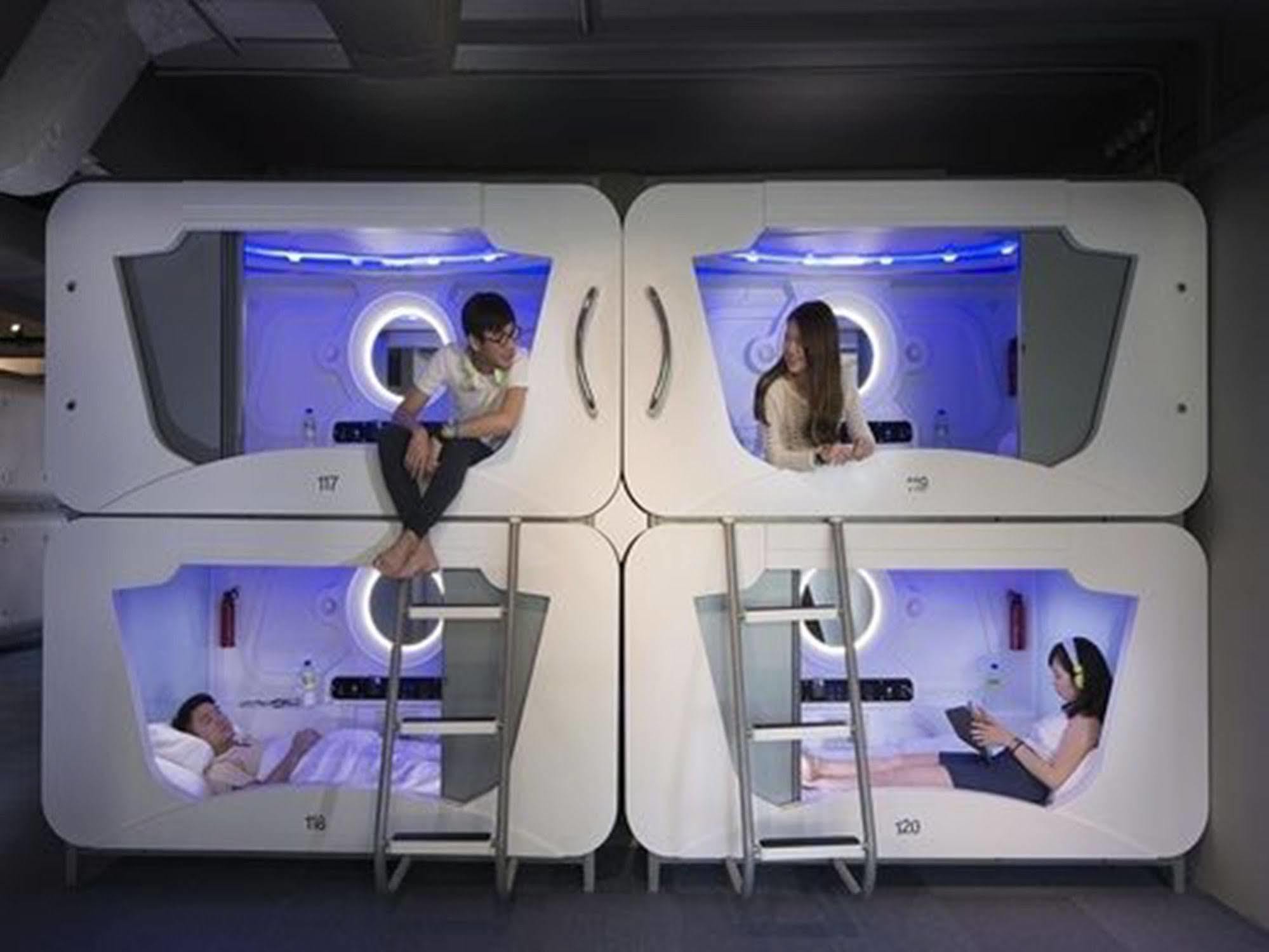 Time Capsule Hotel Capsule hotel 2*